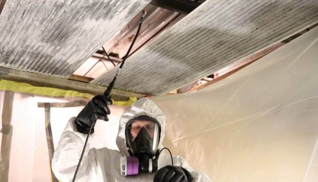 Noosa asbestos removal roof